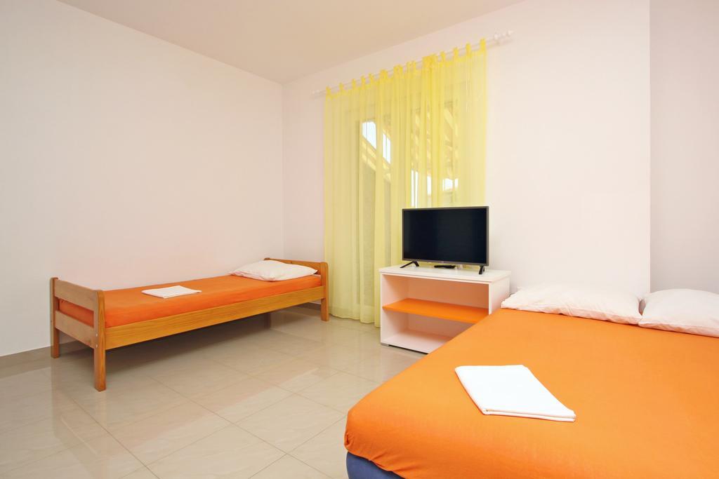 Apartmani Ruza Novalja Εξωτερικό φωτογραφία