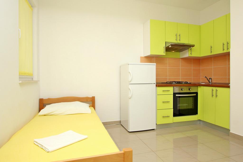 Apartmani Ruza Novalja Εξωτερικό φωτογραφία