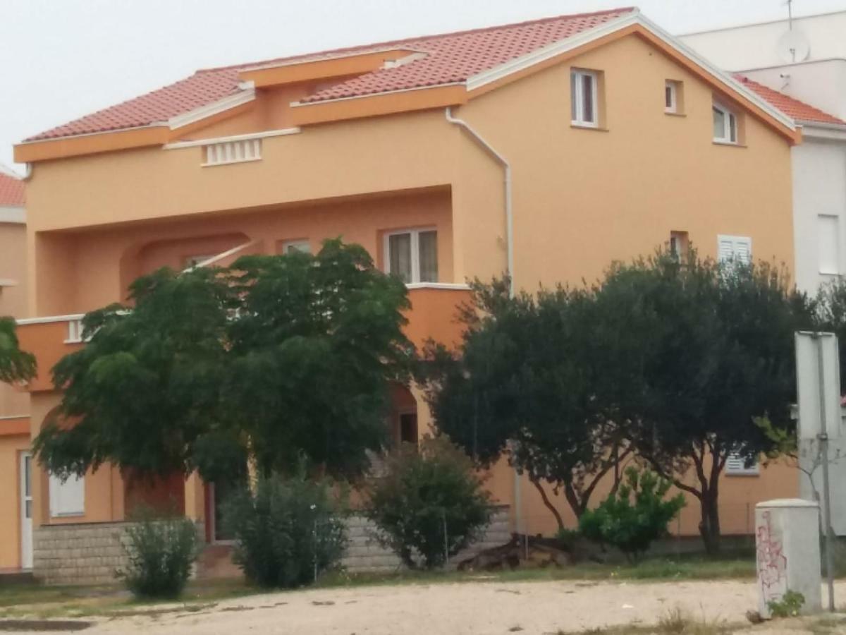 Apartmani Ruza Novalja Εξωτερικό φωτογραφία