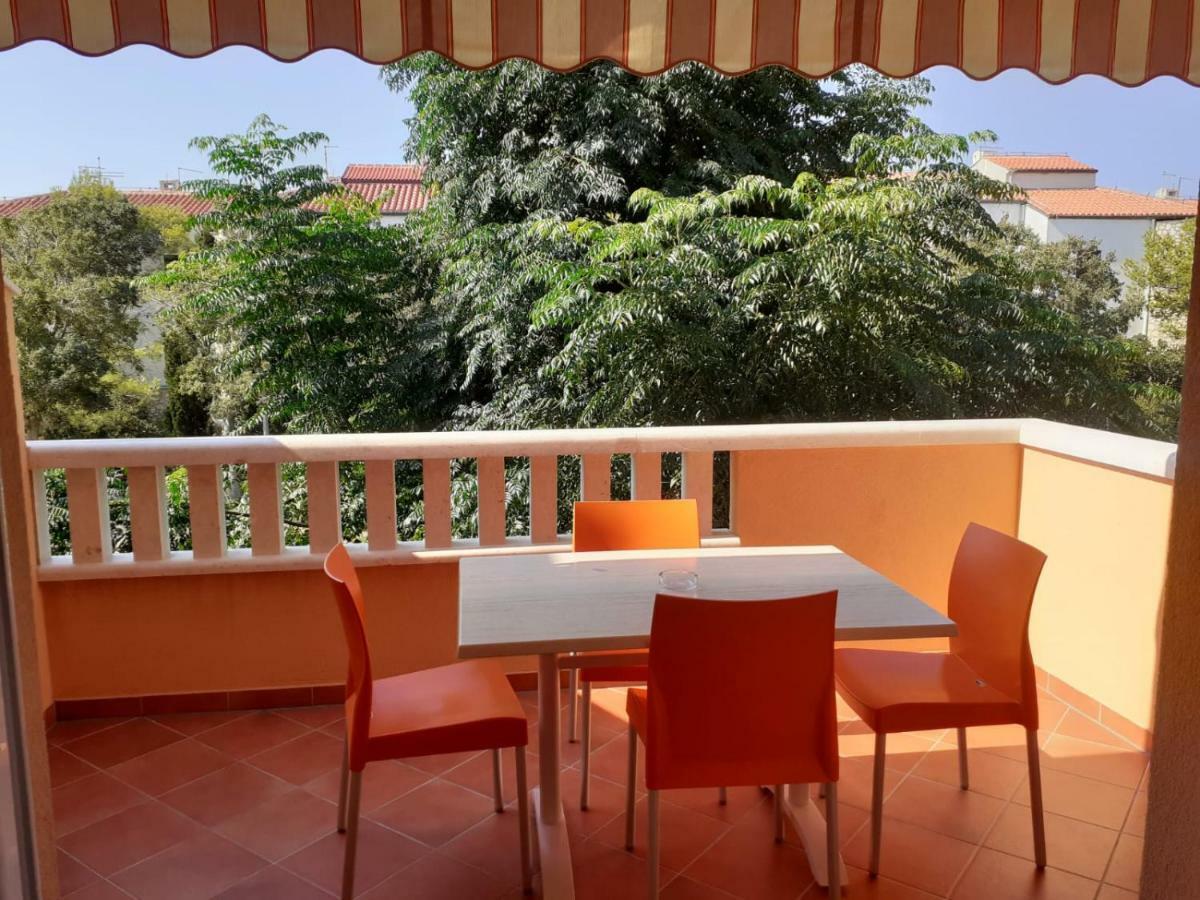 Apartmani Ruza Novalja Εξωτερικό φωτογραφία