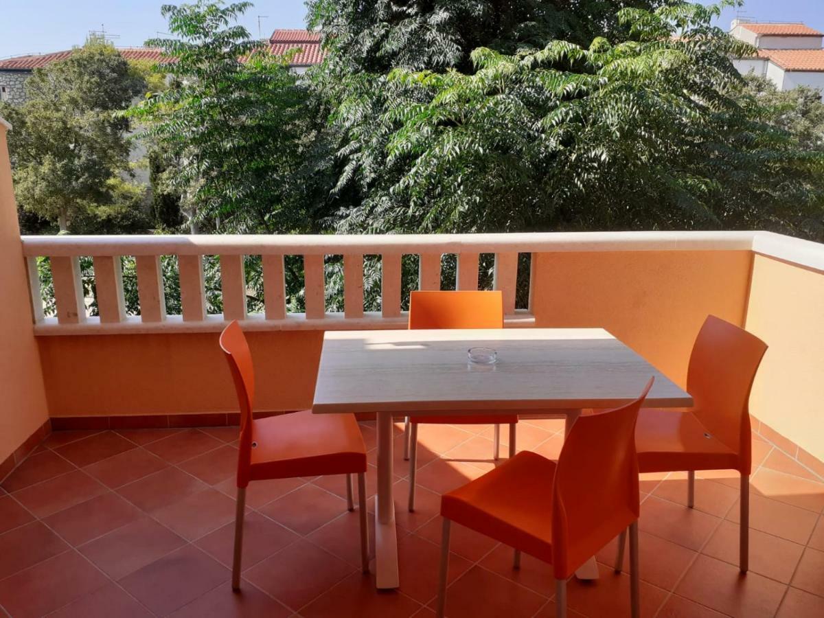 Apartmani Ruza Novalja Εξωτερικό φωτογραφία