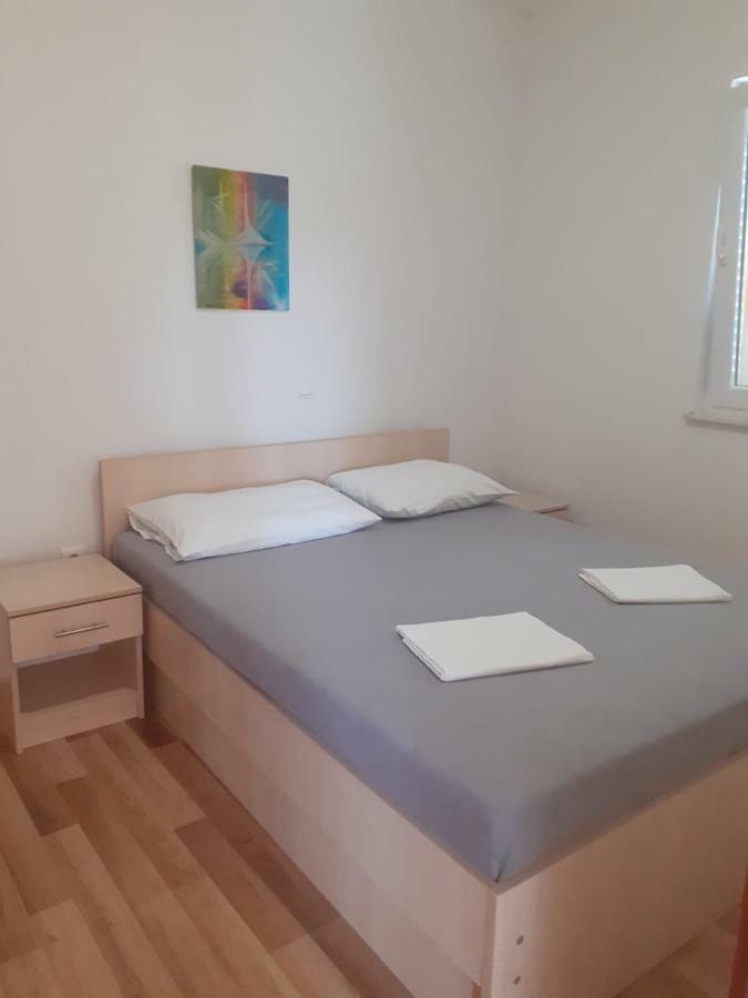 Apartmani Ruza Novalja Εξωτερικό φωτογραφία